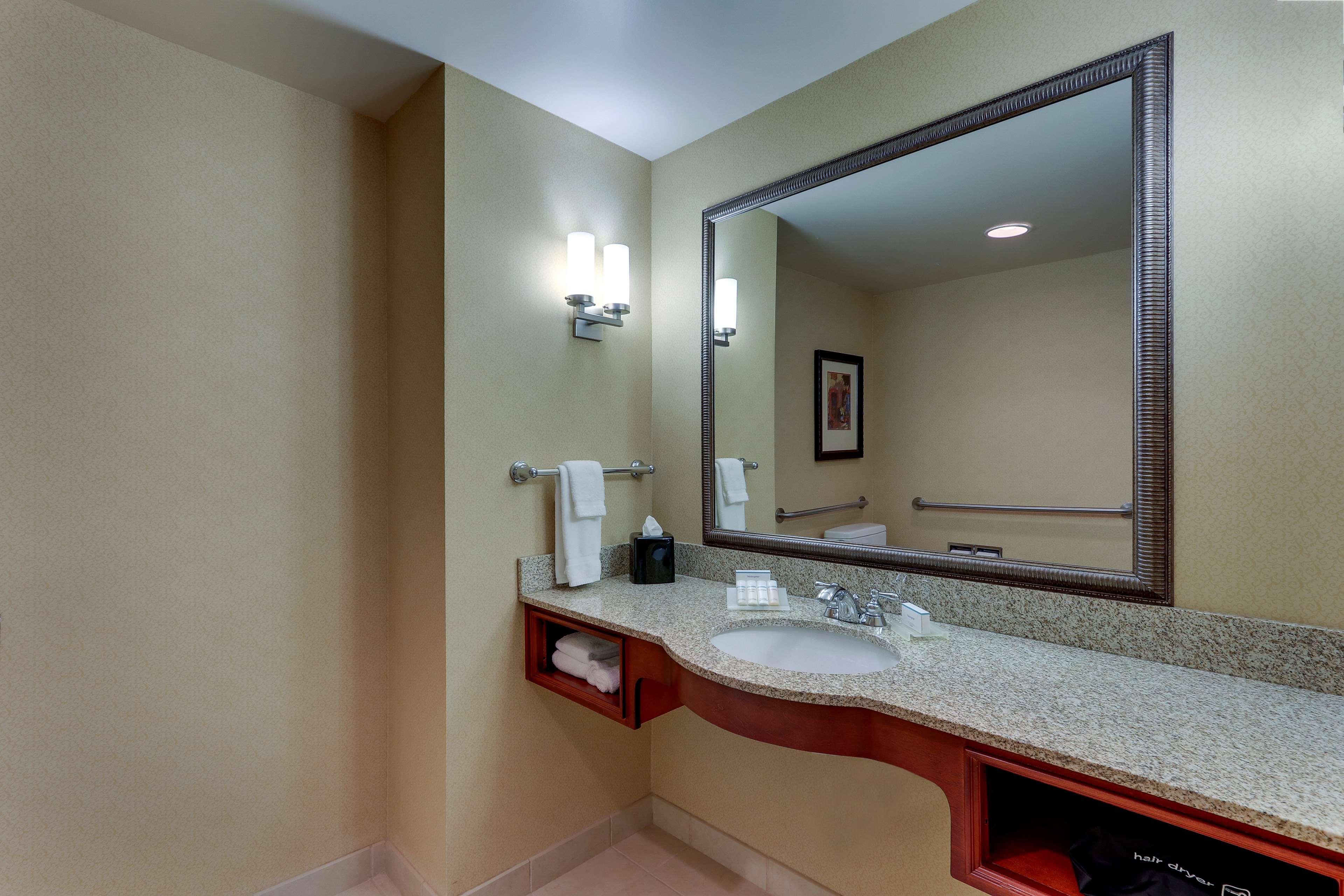 Hilton Garden Inn Indianapolis Airport Плейнфилд Экстерьер фото